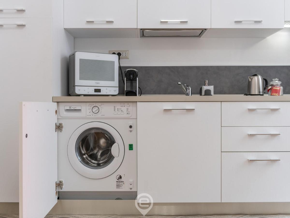 Baylle Residence House Cagliari Bagian luar foto